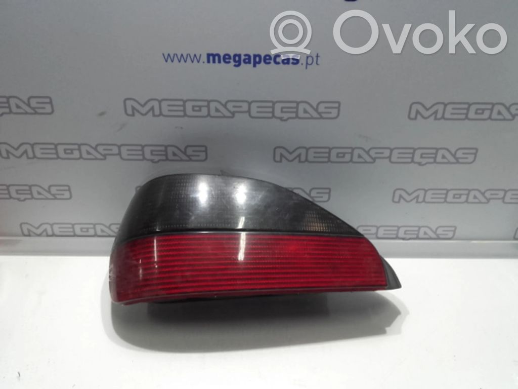 Peugeot 306 Lampy tylnej klapy bagażnika 