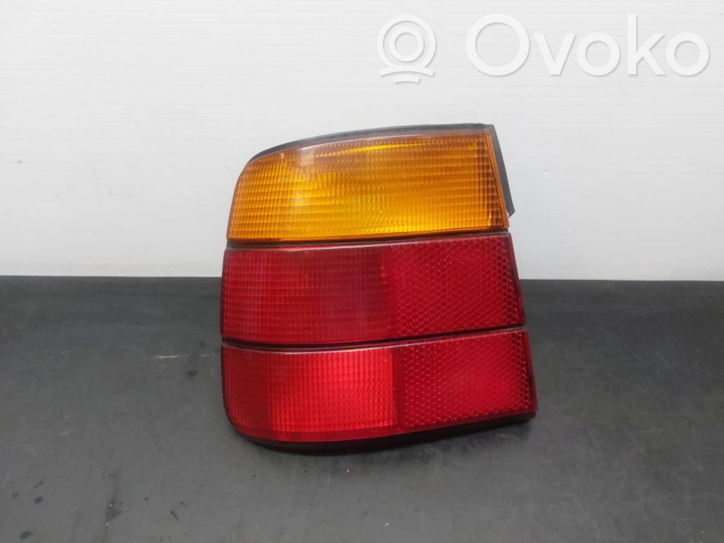 BMW 5 E34 Tailgate rear/tail lights 