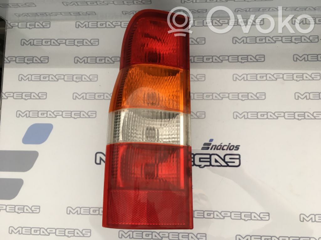 Takaluukun takavalot   YC1X13435A,YC1513405A