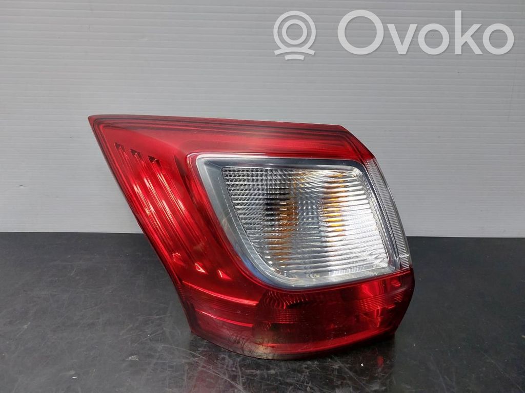 Ford Grand C-MAX Takaluukun takavalot 