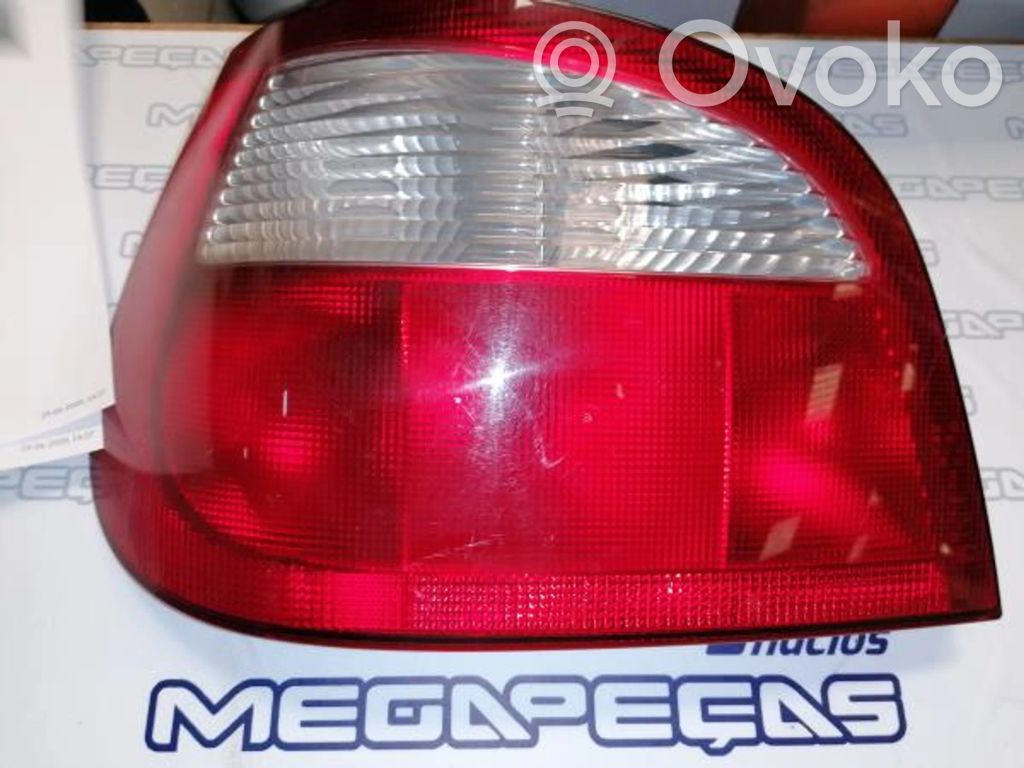 Renault Megane I Takaluukun takavalot 