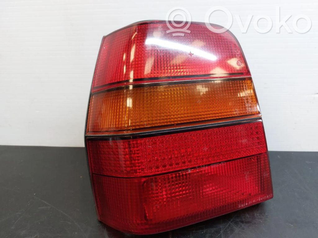 Volkswagen Polo II 86C 2F Lampă spate în capacul portbagajului 