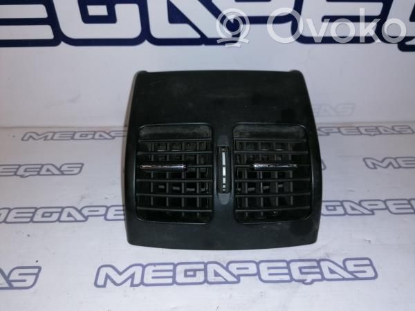 Mercedes-Benz C W204 Rejilla de ventilación central del panel