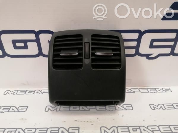Mercedes-Benz C W204 Rejilla de ventilación central del panel