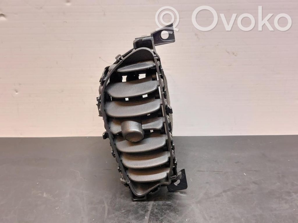 Nissan Juke I F15 Grilă ventilație centrală