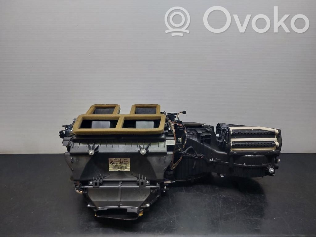 BMW 1 F20 F21 Salono oro mazgo komplektas 