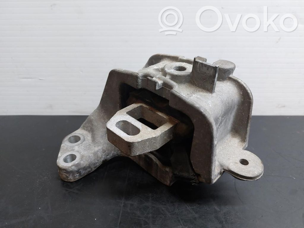 Citroen C5 Engine mount bracket 