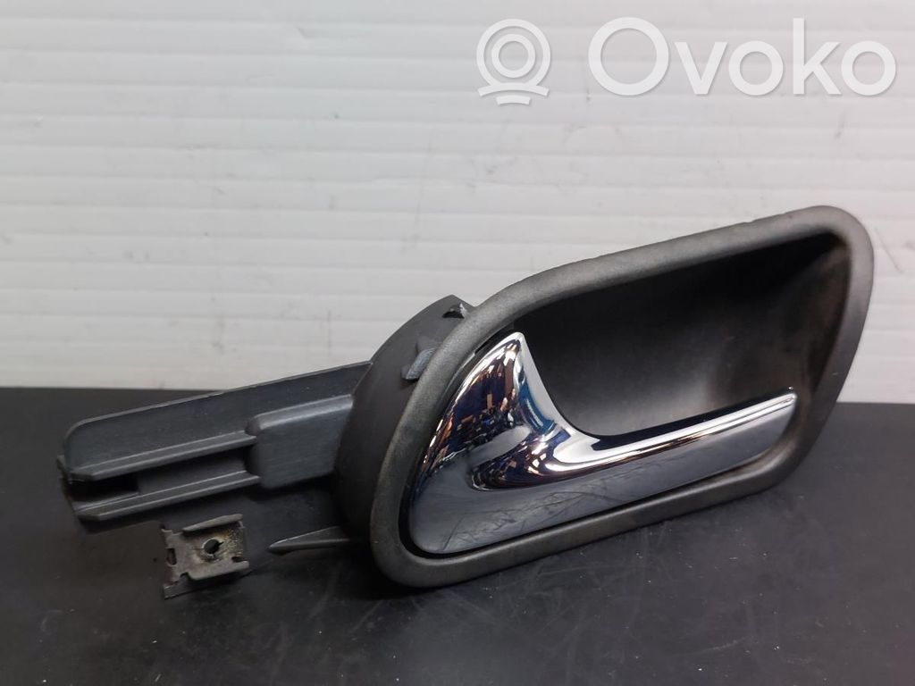 Volkswagen Golf V Manecilla externa puerta trasera 