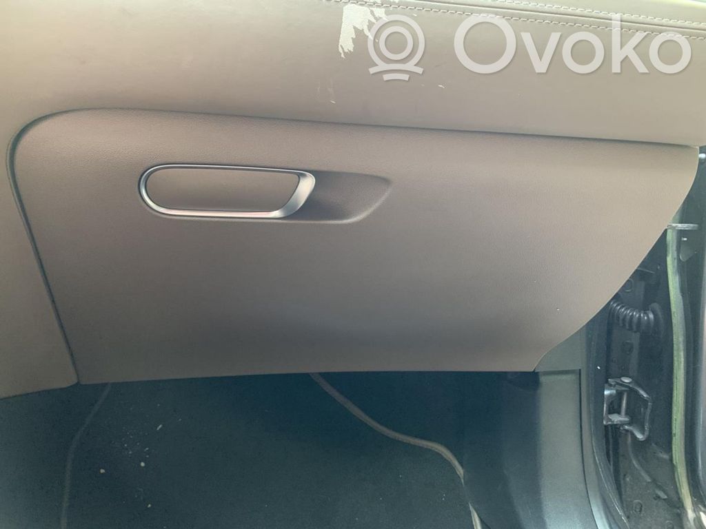 Glove box   9671471177
