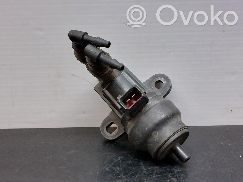 Zawór podciśnienia / Elektrozawór turbiny   YC109E882BA