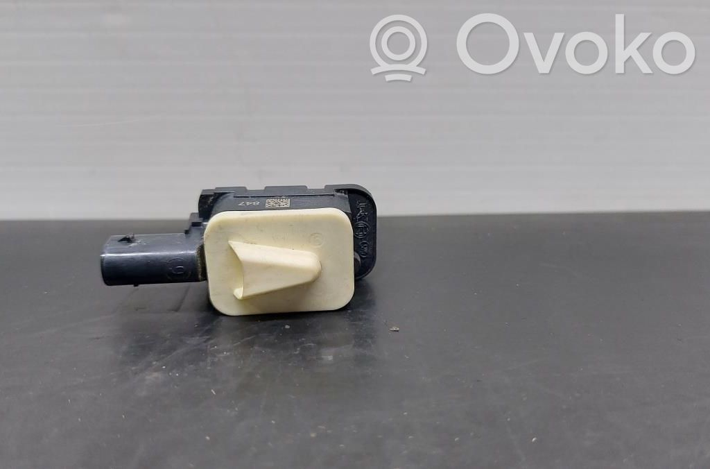 Porsche Cayenne (92A) Sensore d’urto/d'impatto apertura airbag 