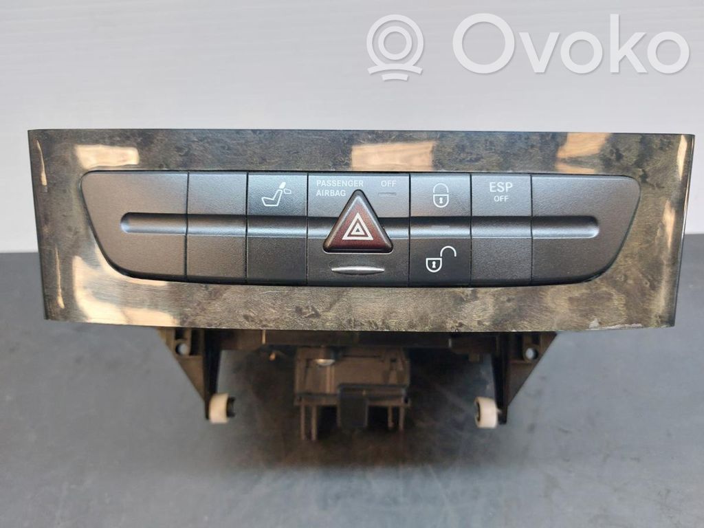 Mercedes-Benz E W211 Interrupteur / bouton multifonctionnel 