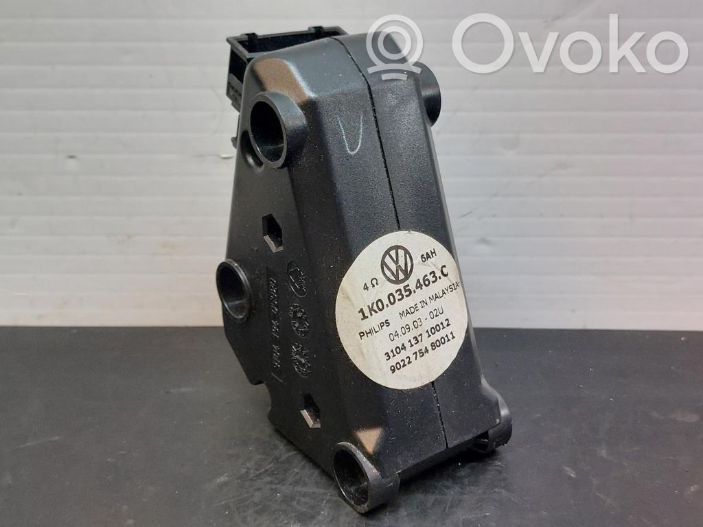 Volkswagen Golf V Amplificator antenă aeriană 