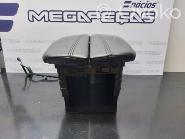 Armrest   51166969543