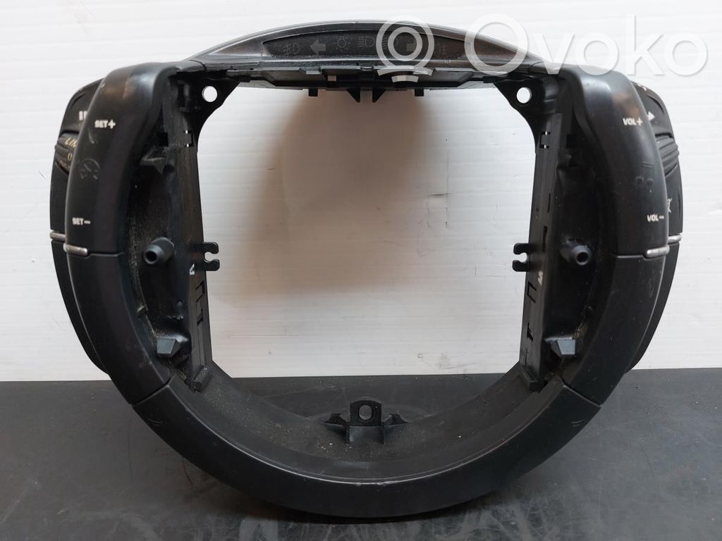 Citroen C4 I Pulsanti/interruttori sul volante 