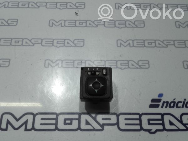 Wing mirror switch   183569
