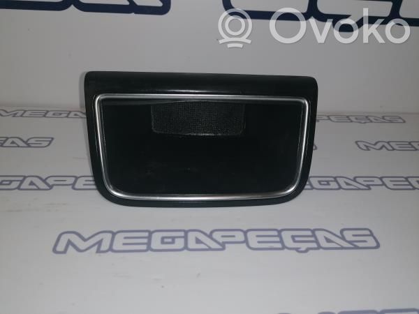 Boite à gants   8K0863300