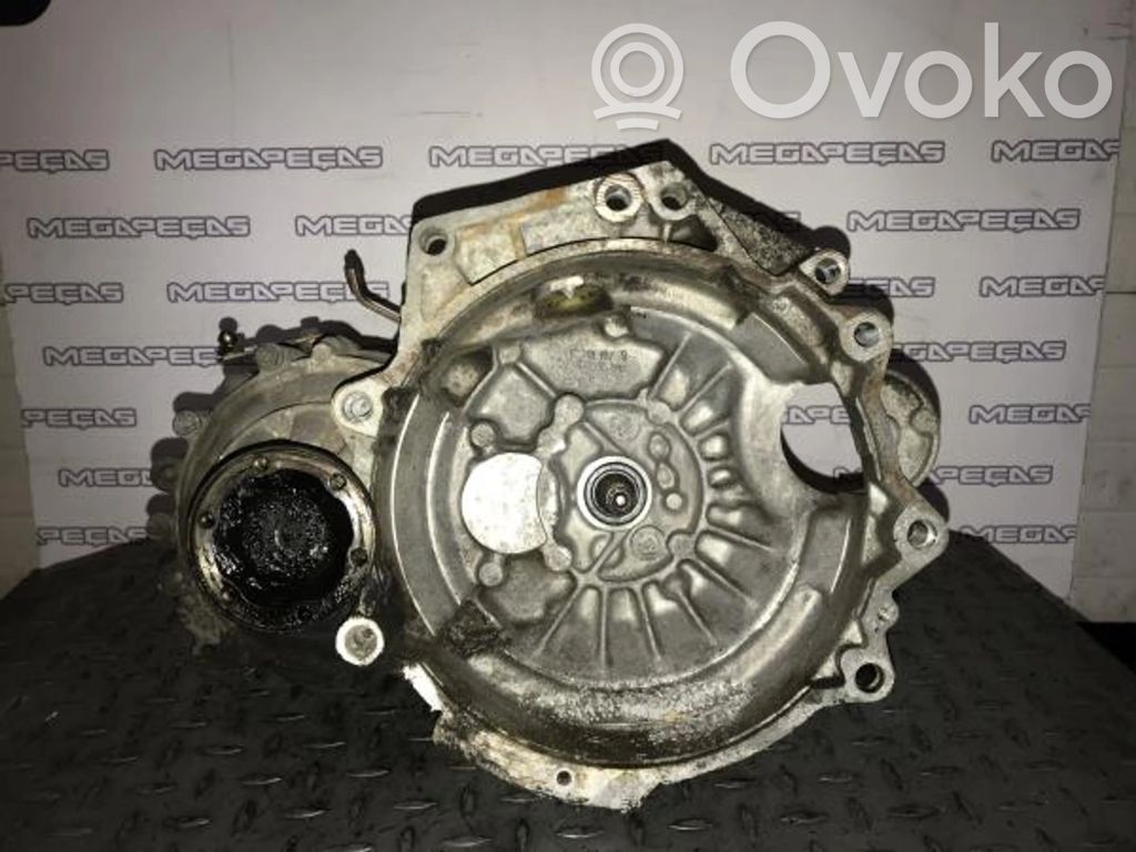Volkswagen Golf III Manual 5 speed gearbox 