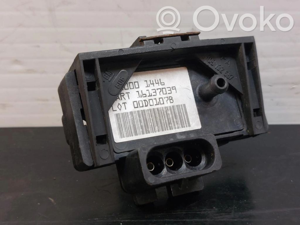 Sensor de la presión del aire   16137039,09132687