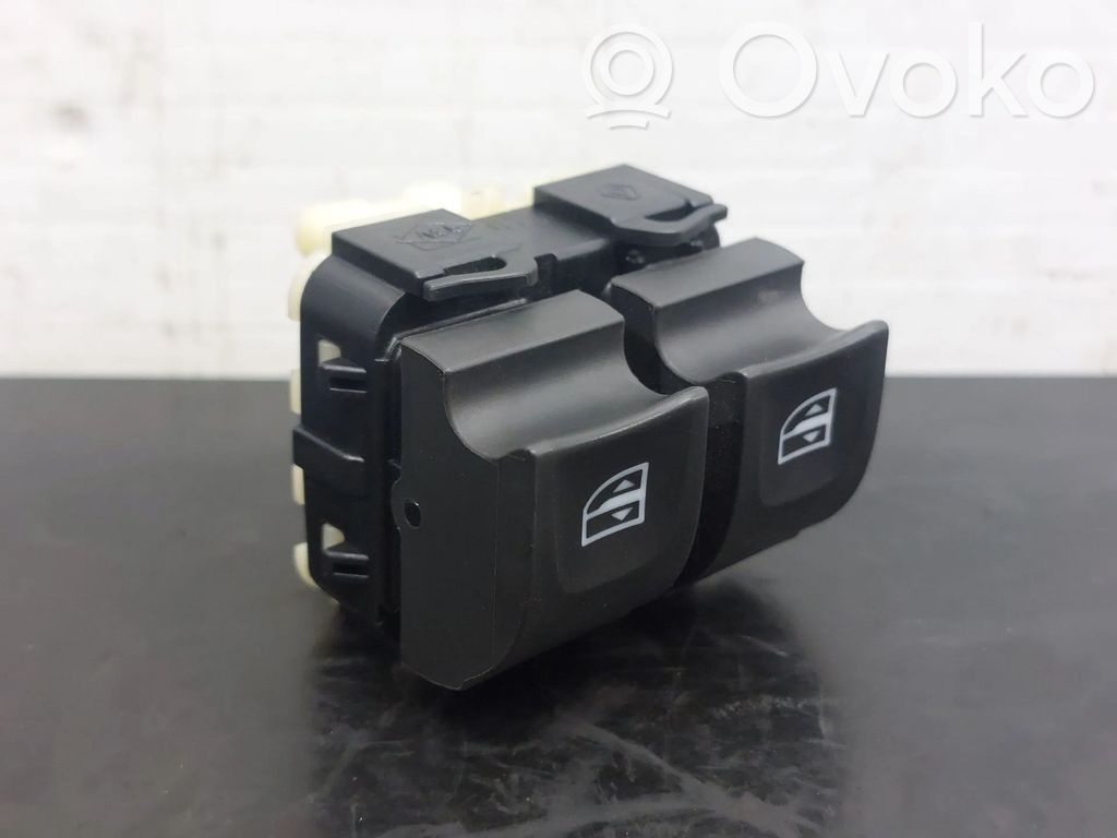 Interruptor del elevalunas eléctrico   254118722R