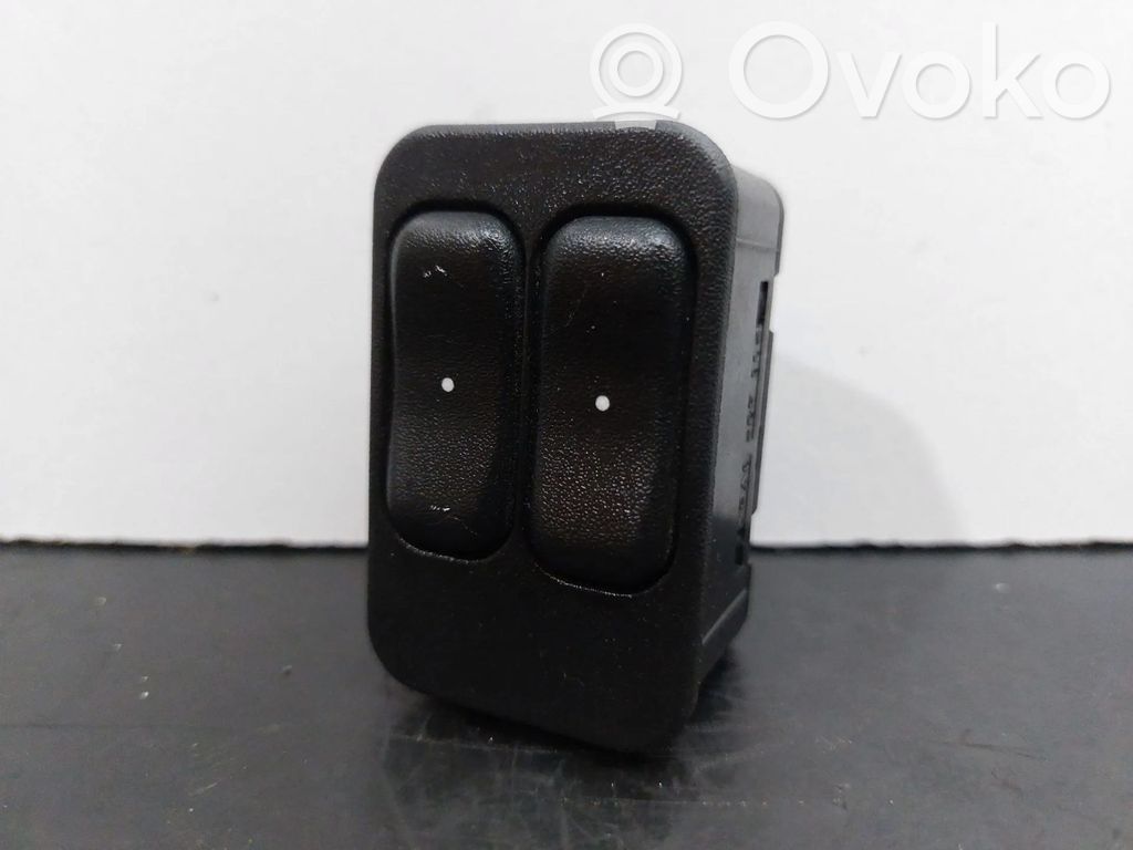 Interrupteur commade lève-vitre   24409205