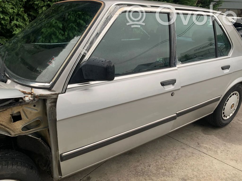 BMW 5 E28 Etuovi 