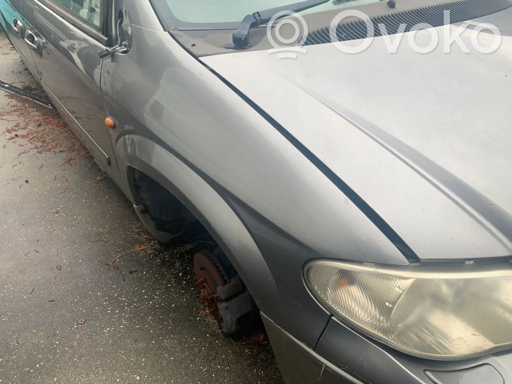 Chrysler Voyager Sparnas 