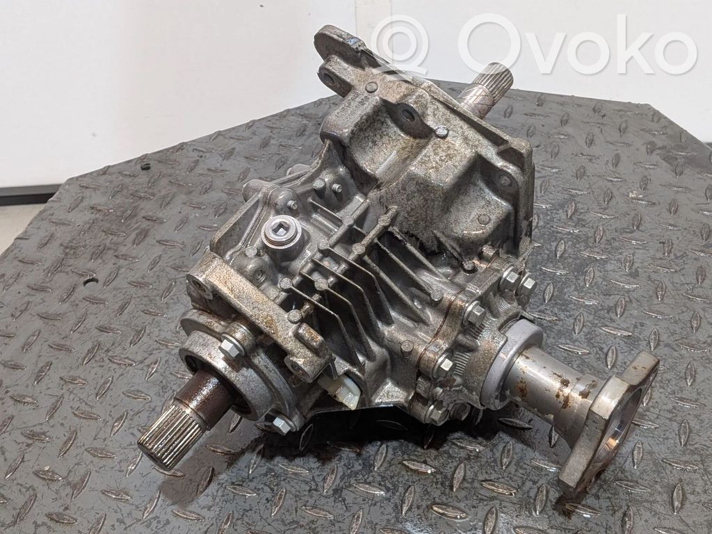 Gearbox transfer box case   8201116370,8200988056,8200988057,8200988059,8200988060