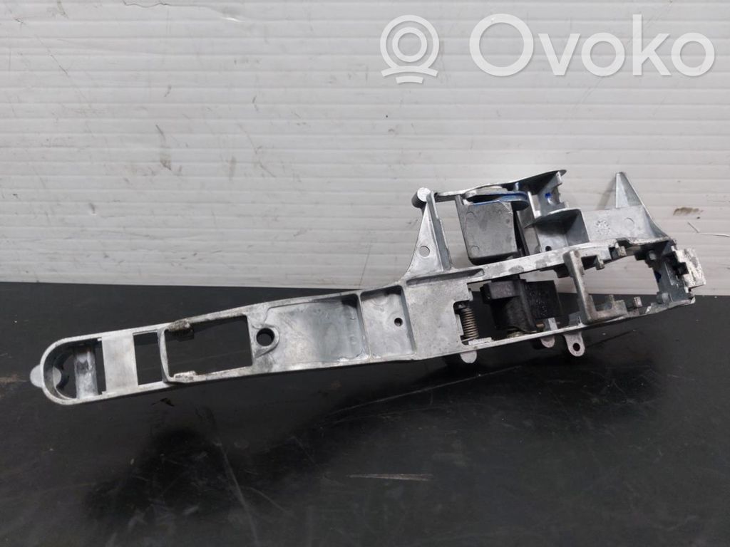 Etuoven sisäkahvan kehys   910958,9680168680