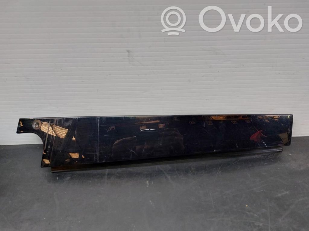 Volkswagen Golf VII Takaoven lista (muoto) 