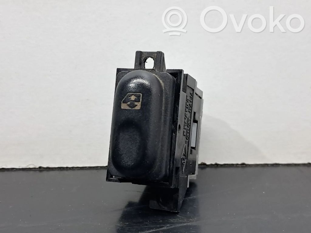 Renault Espace III Electric window control switch 