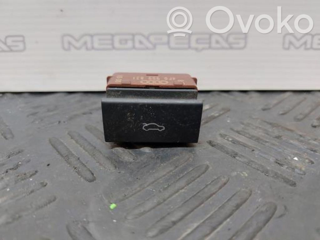 Multifunctional control switch/knob   4F0959831