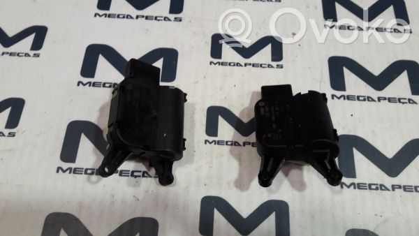 Stellmotor Heizung Klima   0132801364