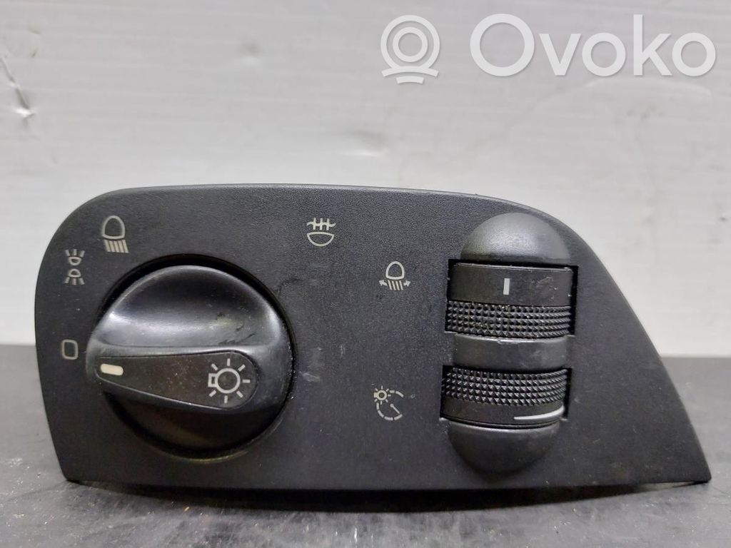 Volkswagen Polo III 6N 6N2 6NF Interrupteur d’éclairage