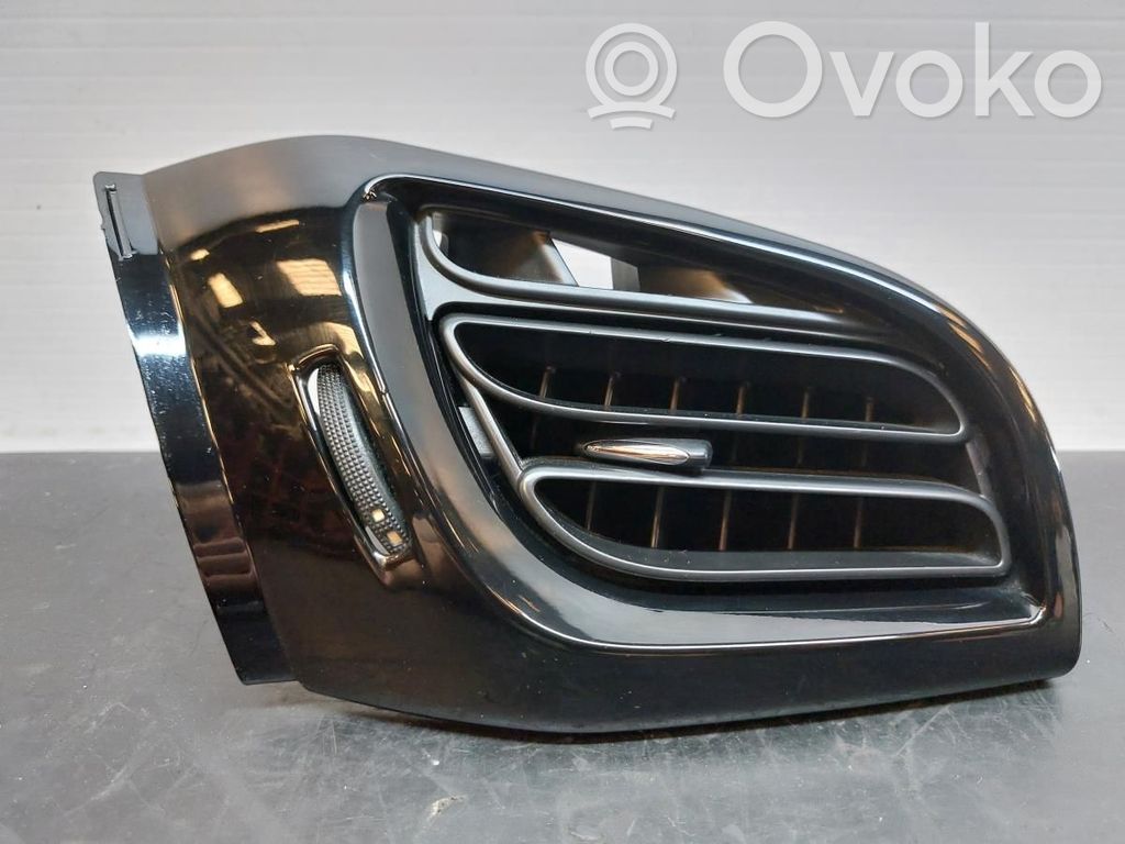 Centrinės oro grotelės   8265KZ,8265PH,96857501ZD