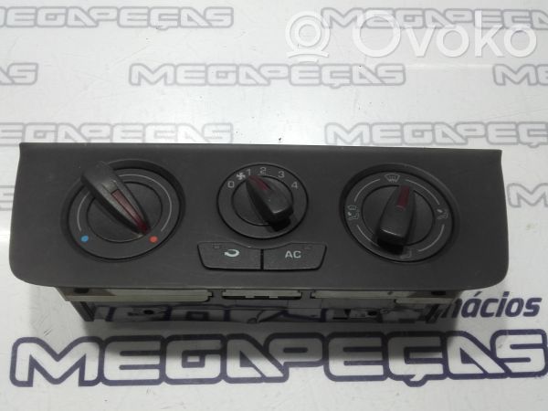 Panel klimatyzacji   6J0820045