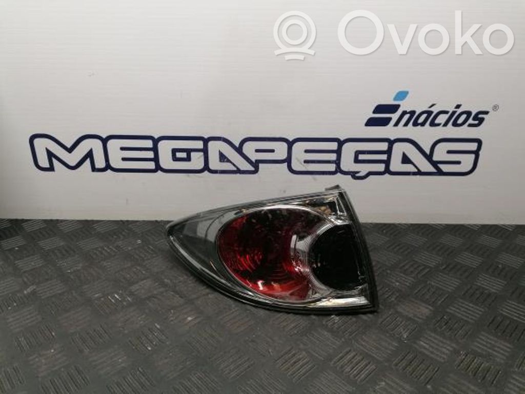Mazda 6 Aizmugurējais lukturis pārsegā 