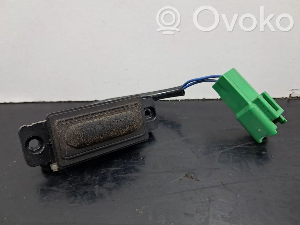 Multifunctional control switch/knob   8285152K0