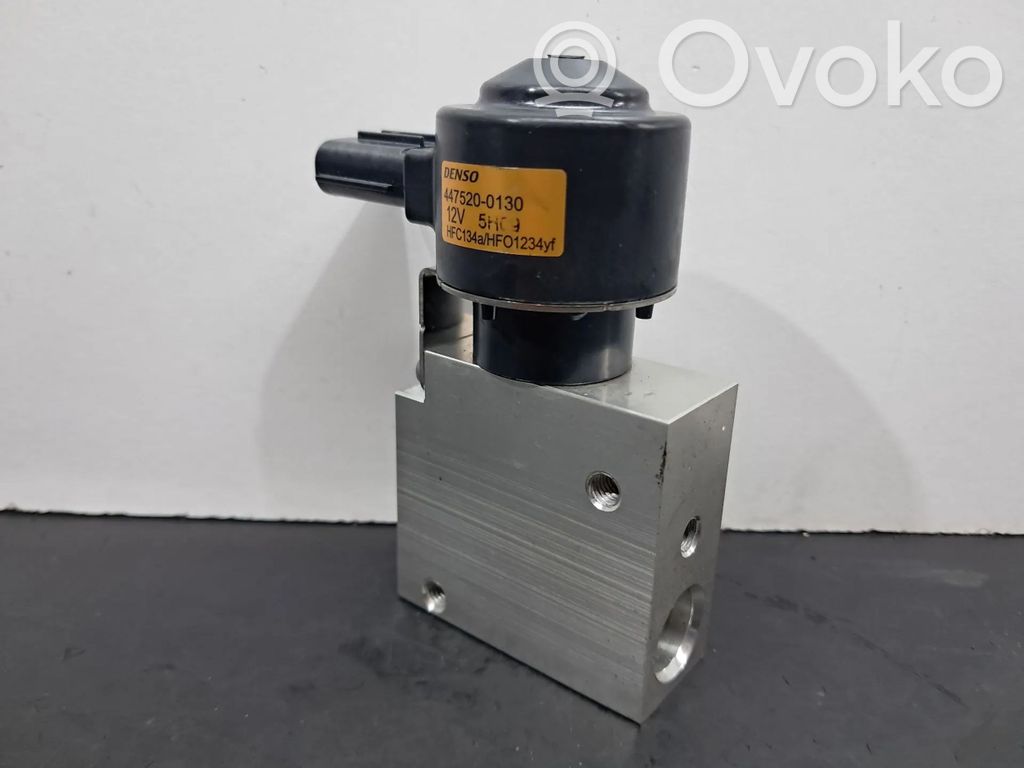 Toyota RAV 4 (XA50) Valve 