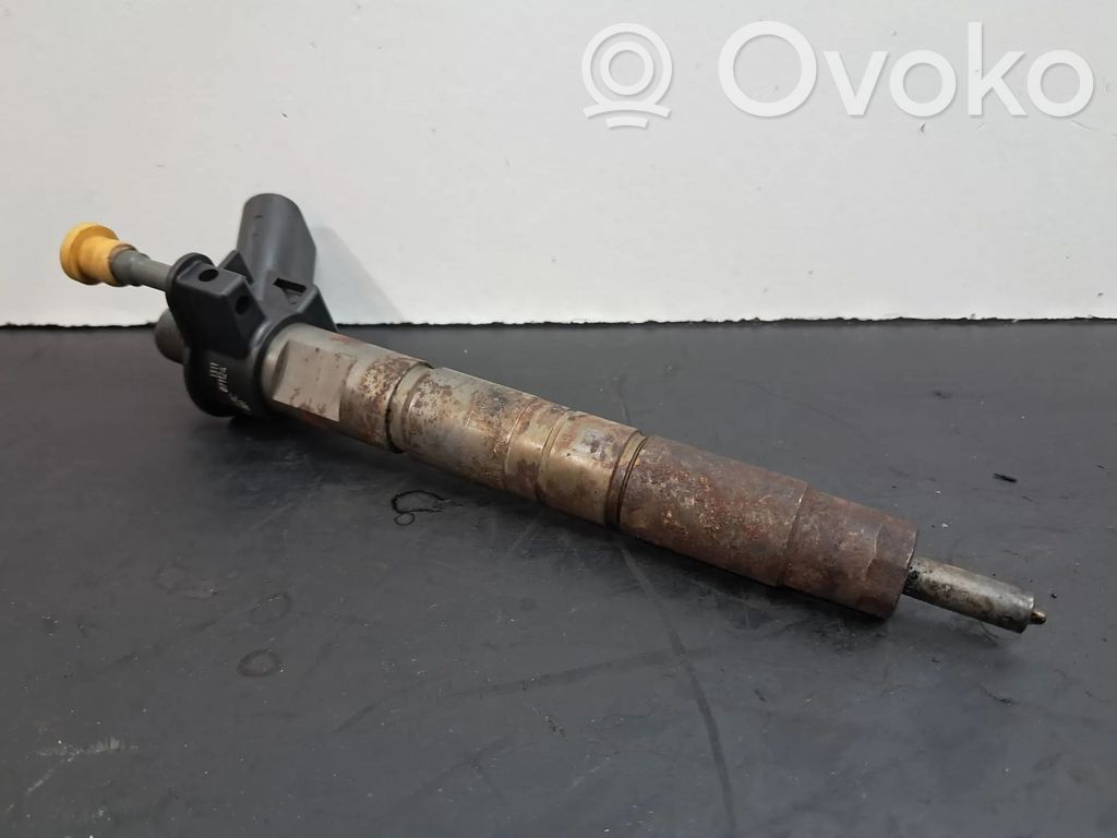 Injecteur de carburant   13537797877,13537797877,7797877