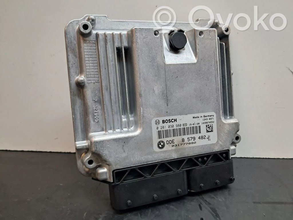 BMW 1 F20 F21 Engine control unit/module 