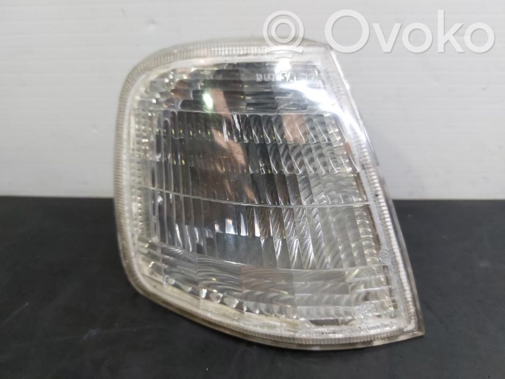 Peugeot 405 Front bumper turn signal 