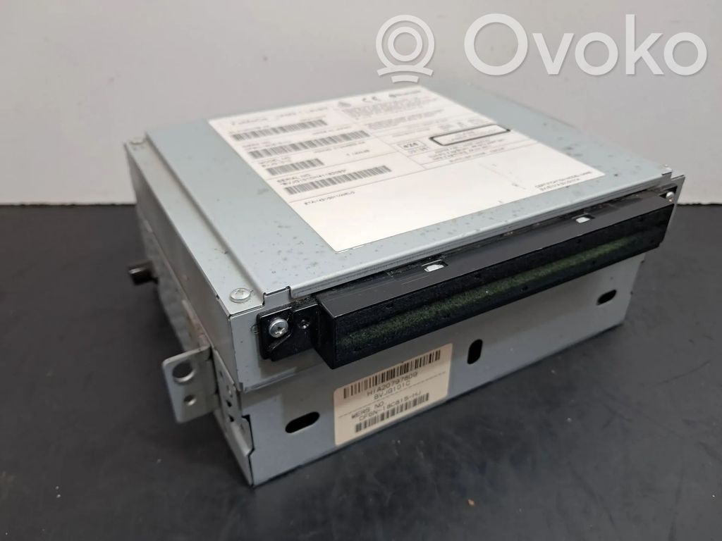 Panel / Radioodtwarzacz CD/DVD/GPS   CF6N18C815HJ