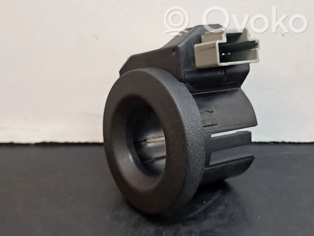 Renault Trafic II (X83) Antenas pastiprinātājs 
