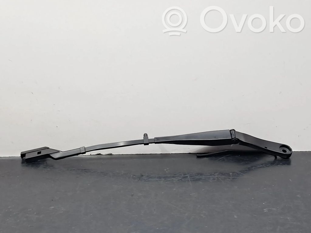 Tesla Model Y Wischerarm vorne 