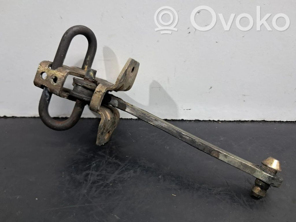 Front door check strap stopper   51211938876,1938876