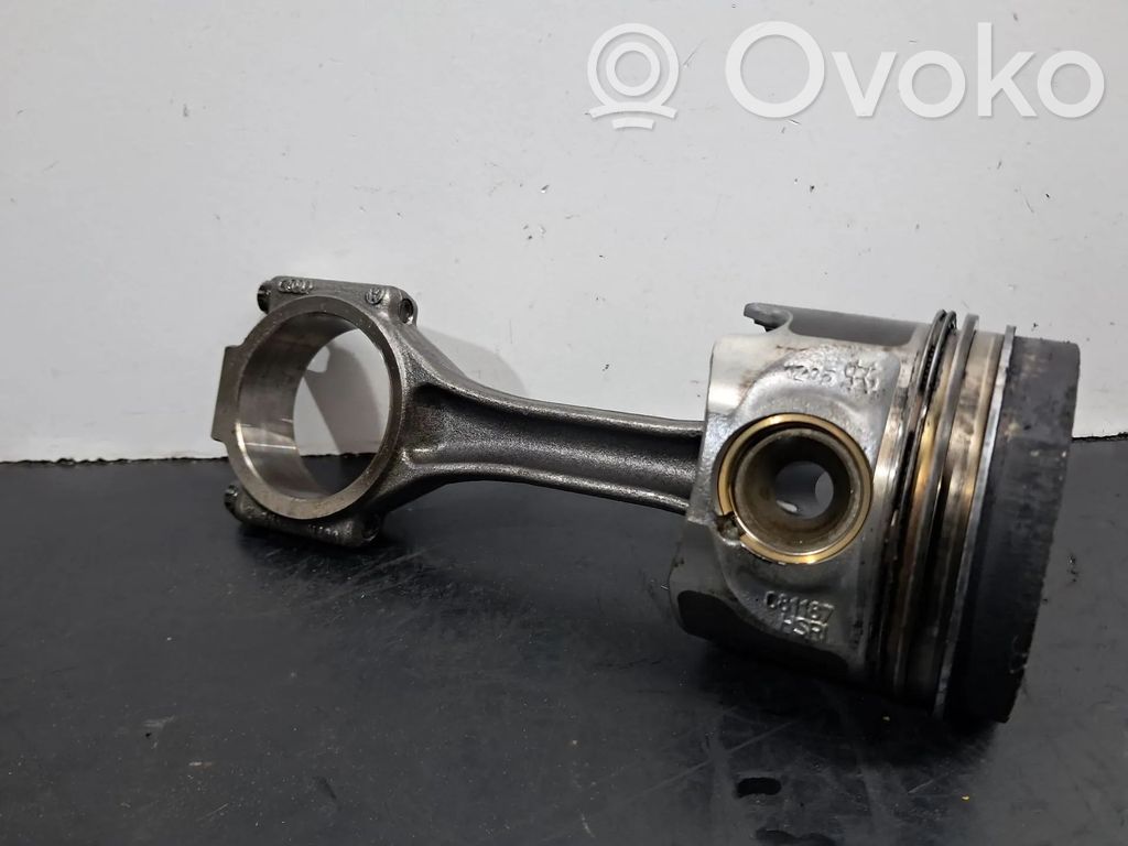 Audi A4 S4 B8 8K Piston 