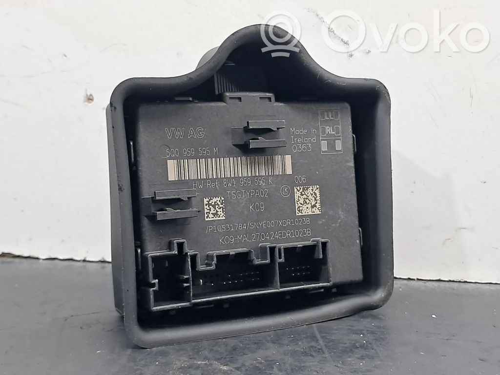 Audi RS Q3 Unité de commande module de porte 