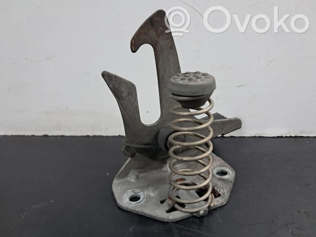 Engine bonnet/hood lock/latch loop/hook   8625133