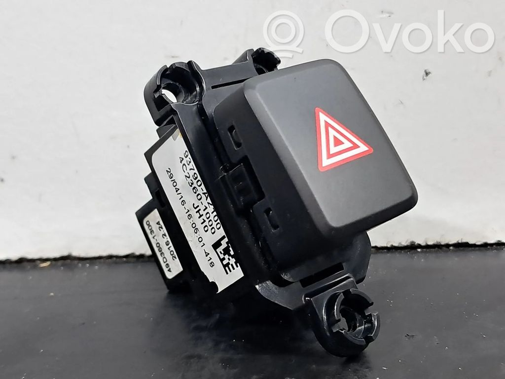 KIA Ceed Hazard light switch 